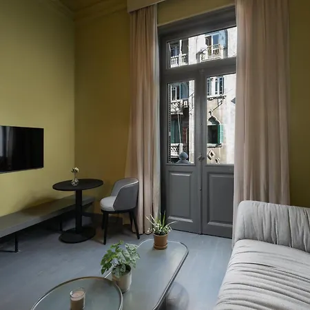 Grey L Studio Apartments Corniche Alessandria Esterno foto